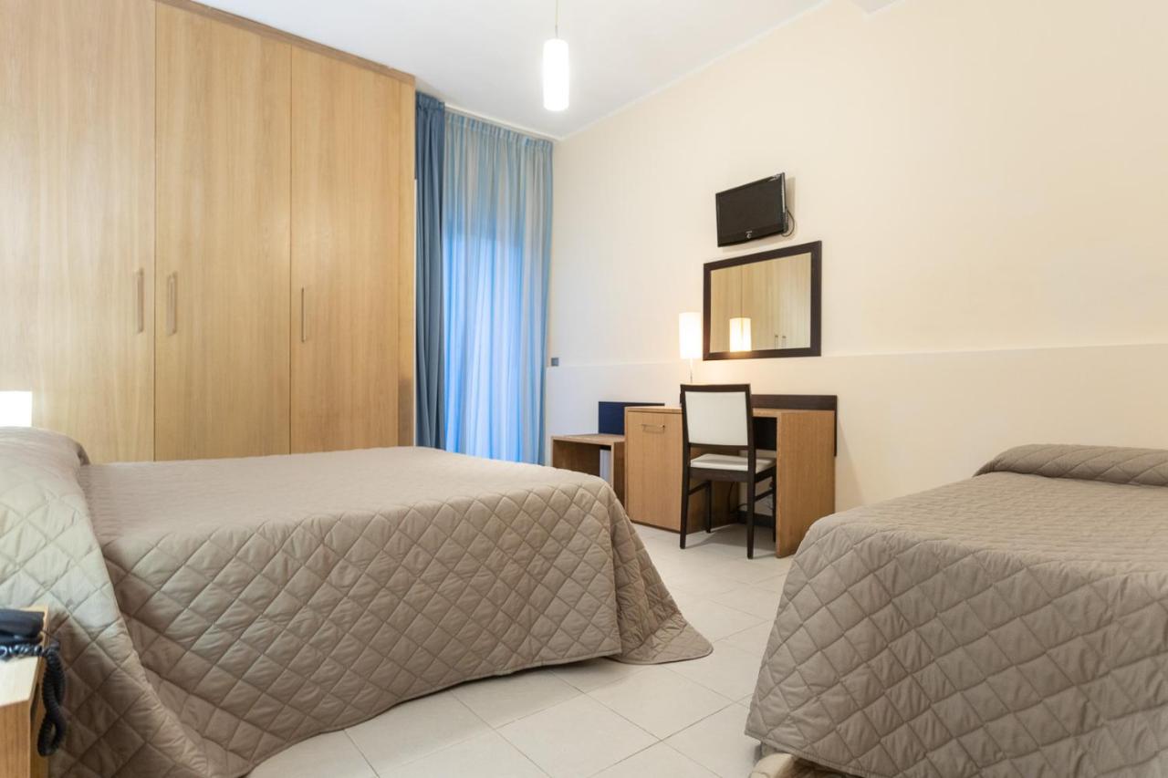 Club Azzurro Hotel & Resort Porto Cesareo Exteriör bild