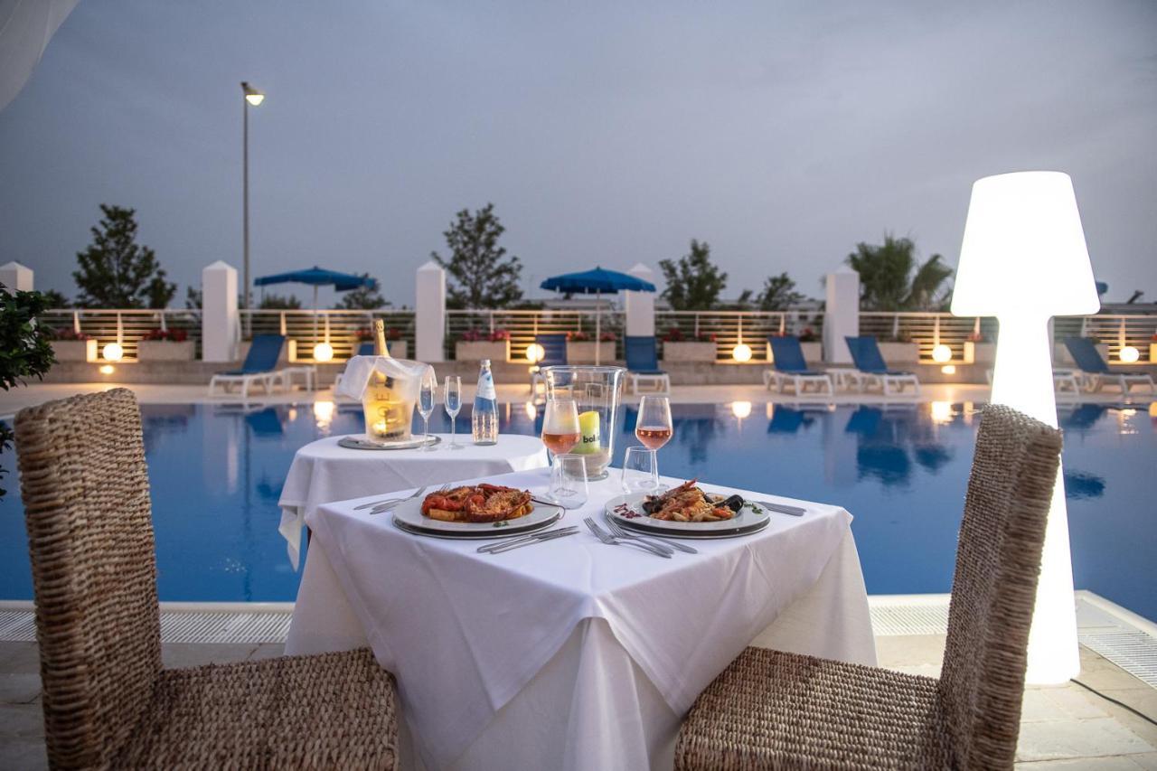 Club Azzurro Hotel & Resort Porto Cesareo Exteriör bild
