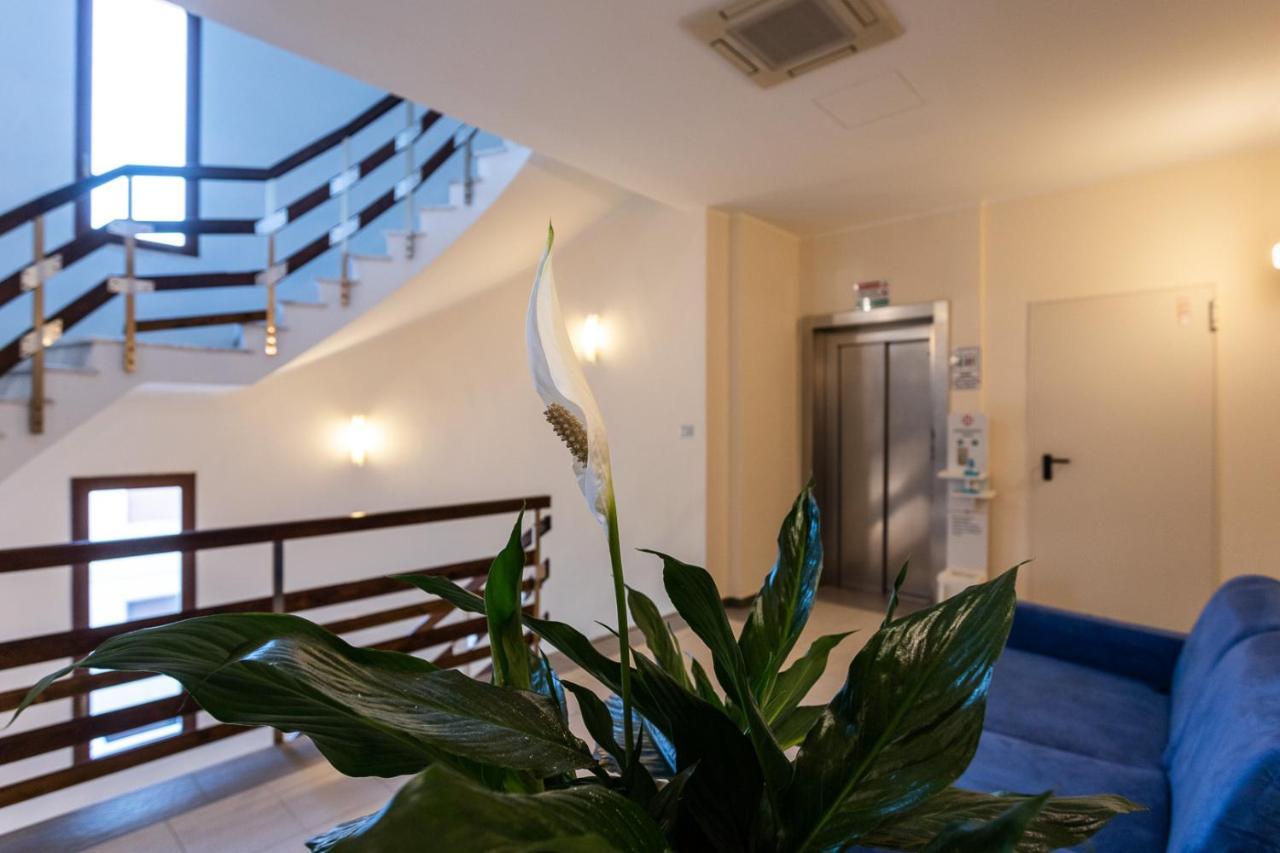 Club Azzurro Hotel & Resort Porto Cesareo Exteriör bild